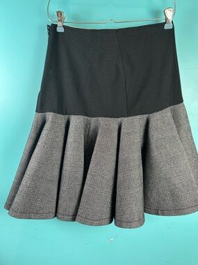 I’M Isola Marras/Antonio Marras Black Waistband Gray Circle Skirt